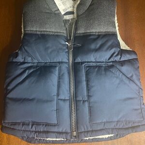 Baby Gap Sherpa Lined Puffer fest with pockets 18-24 months